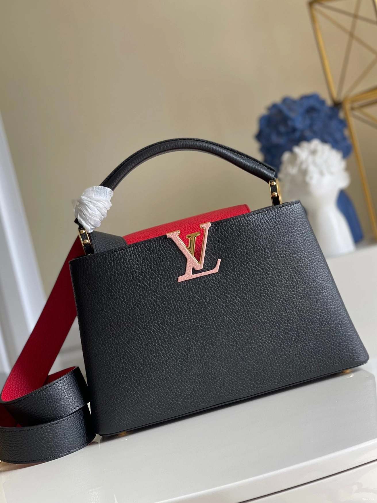 CAPUCINES PM LOUIS VUITTON 0813